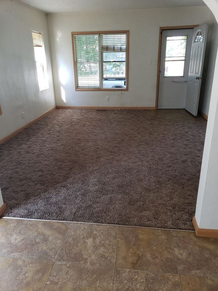 412 3rd Ave Nw - Photo 3 of 17