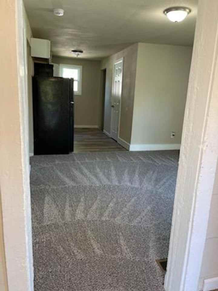 1732 E 22nd St - Photo 2 of 6