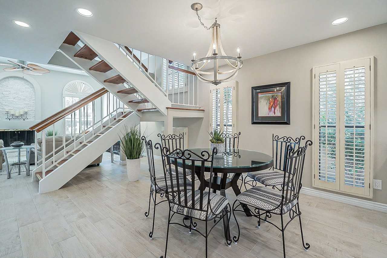 10527 E Fanfol Ln - Photo 3 of 50