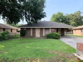 321 Bradford Dr - Photo 1 of 1