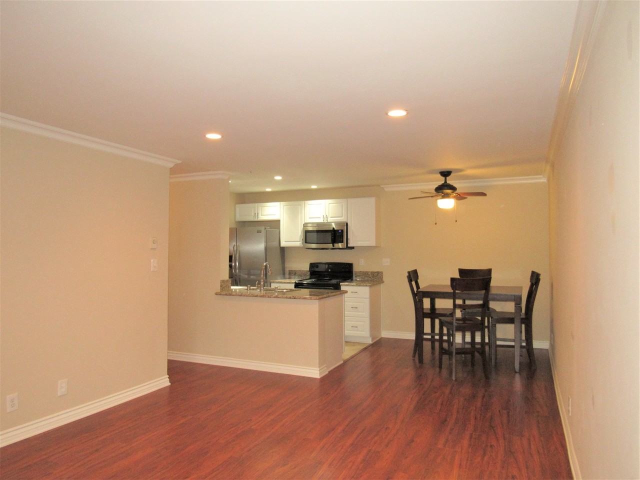 8163 Redlands St #5 - Photo 7 of 20