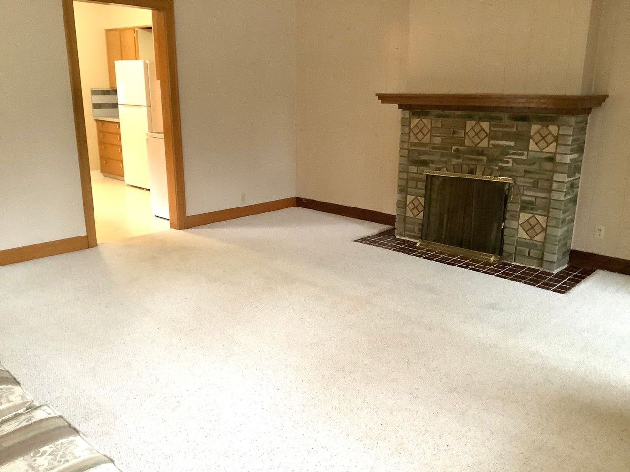 329 1st Ave W - Photo 6 of 14