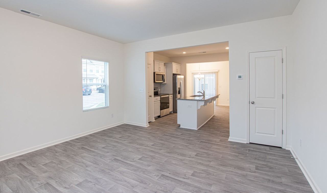 3945 Wagon Way - Photo 3 of 18