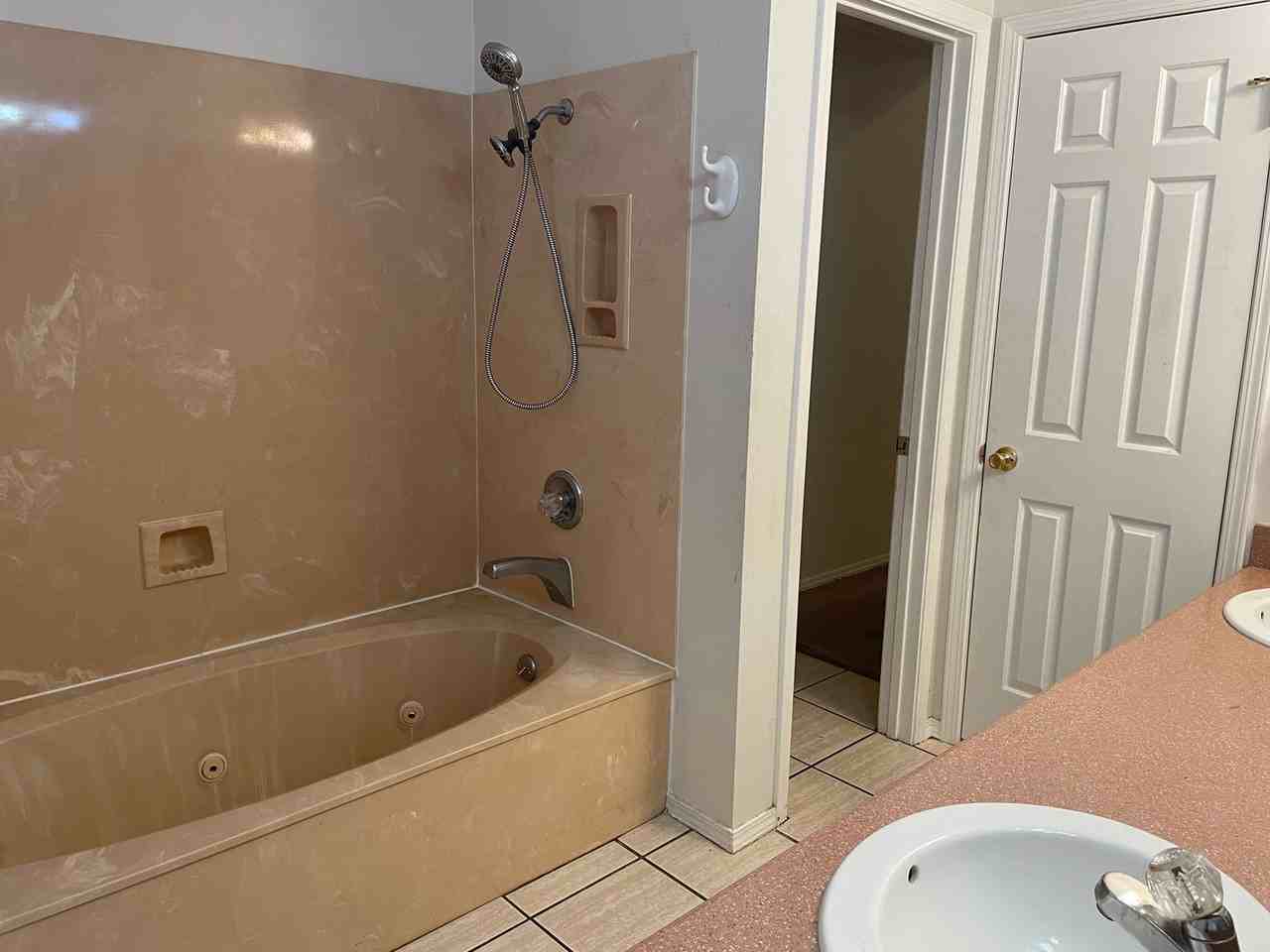 1408 Preston Ct - Photo 7 of 18