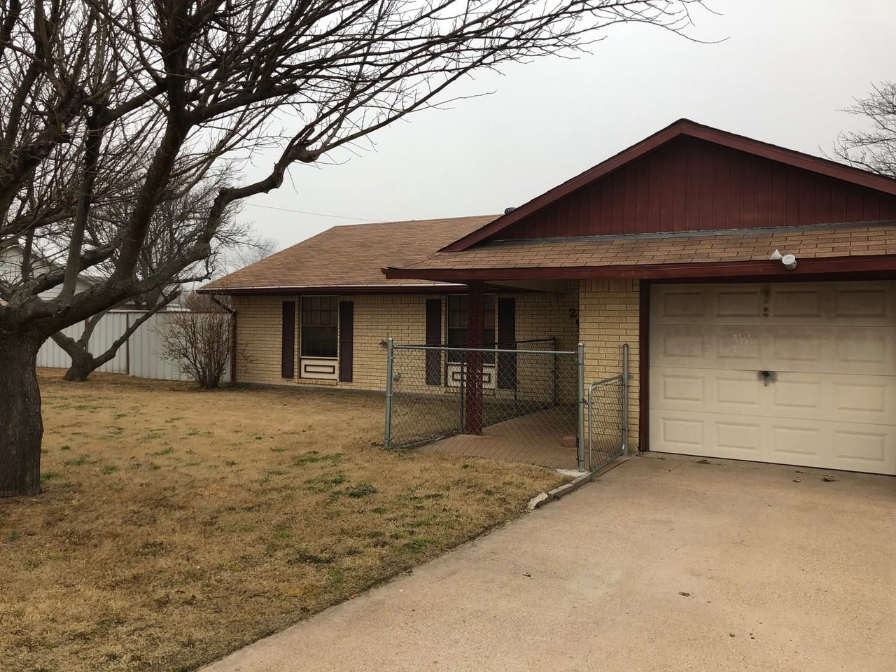 206 California St - Photo 2 of 18