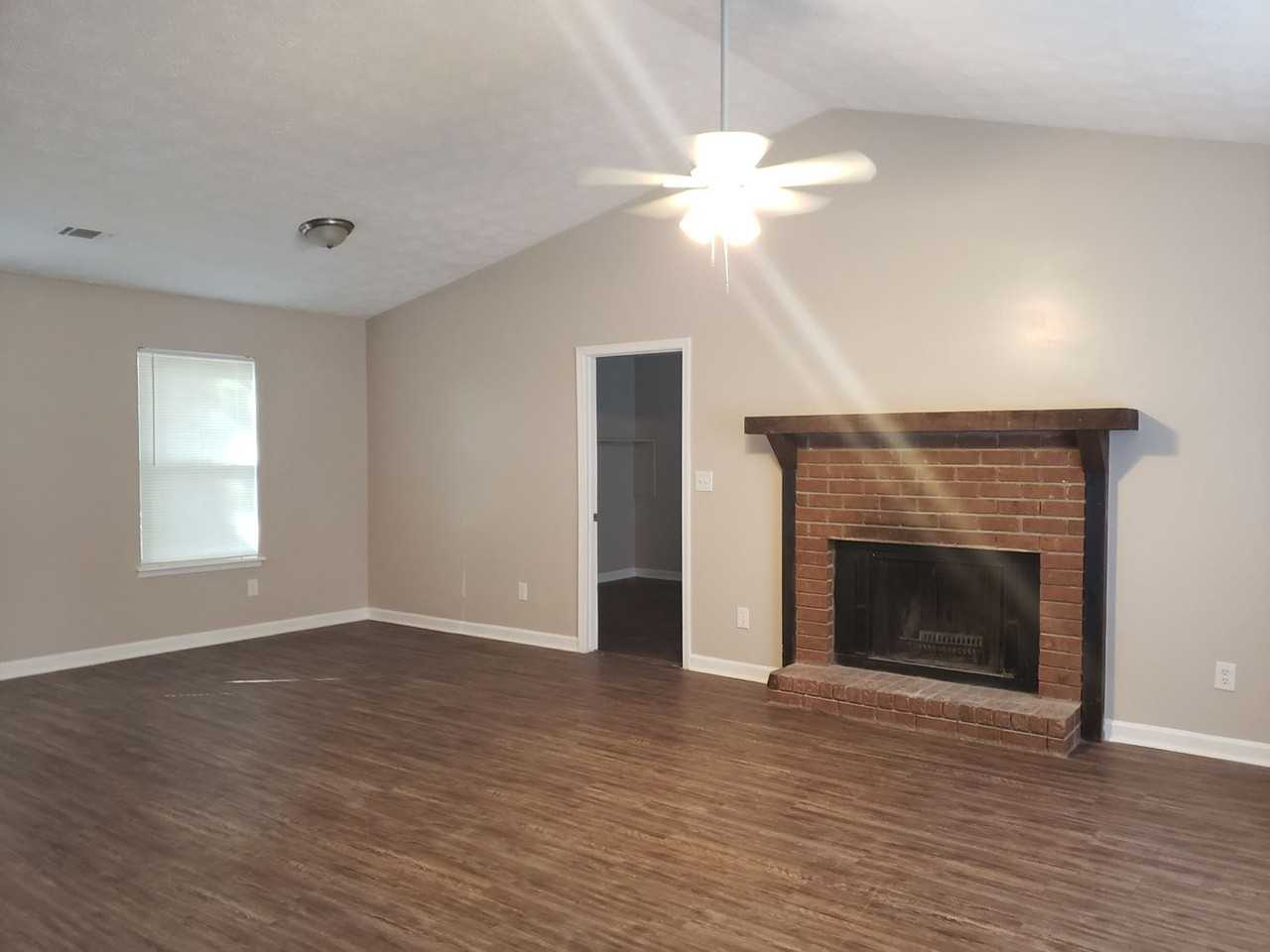 3047 Lake Monroe Rd - Photo 2 of 13