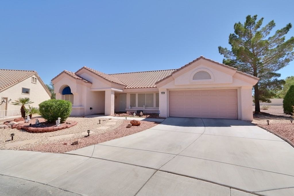 2404 Floyd Ct - Photo 2 of 17