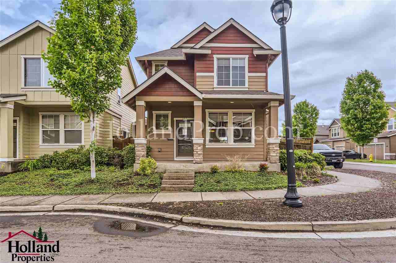 317 Ne 105th Ave - Photo 3 of 29