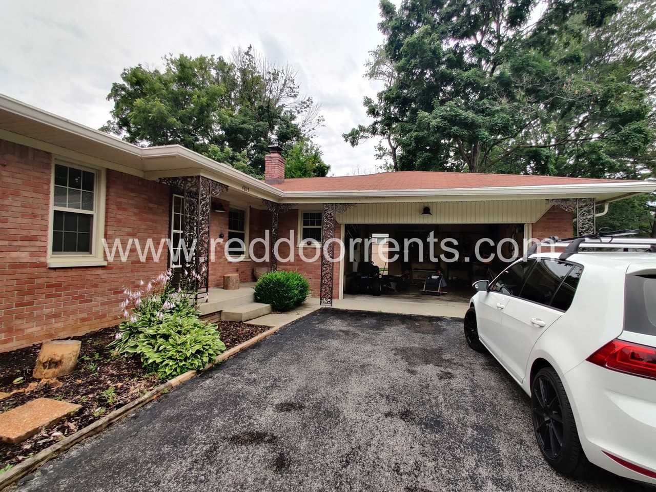 4815 Wyandott Trl - Photo 2 of 26