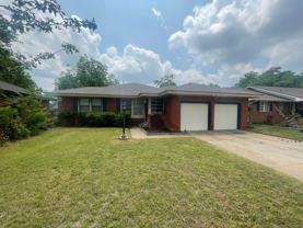 2732 Nw 65th St - Photo 1 of 1