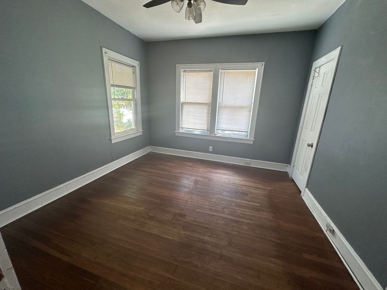 3031 Catherine St - Photo 7 of 12