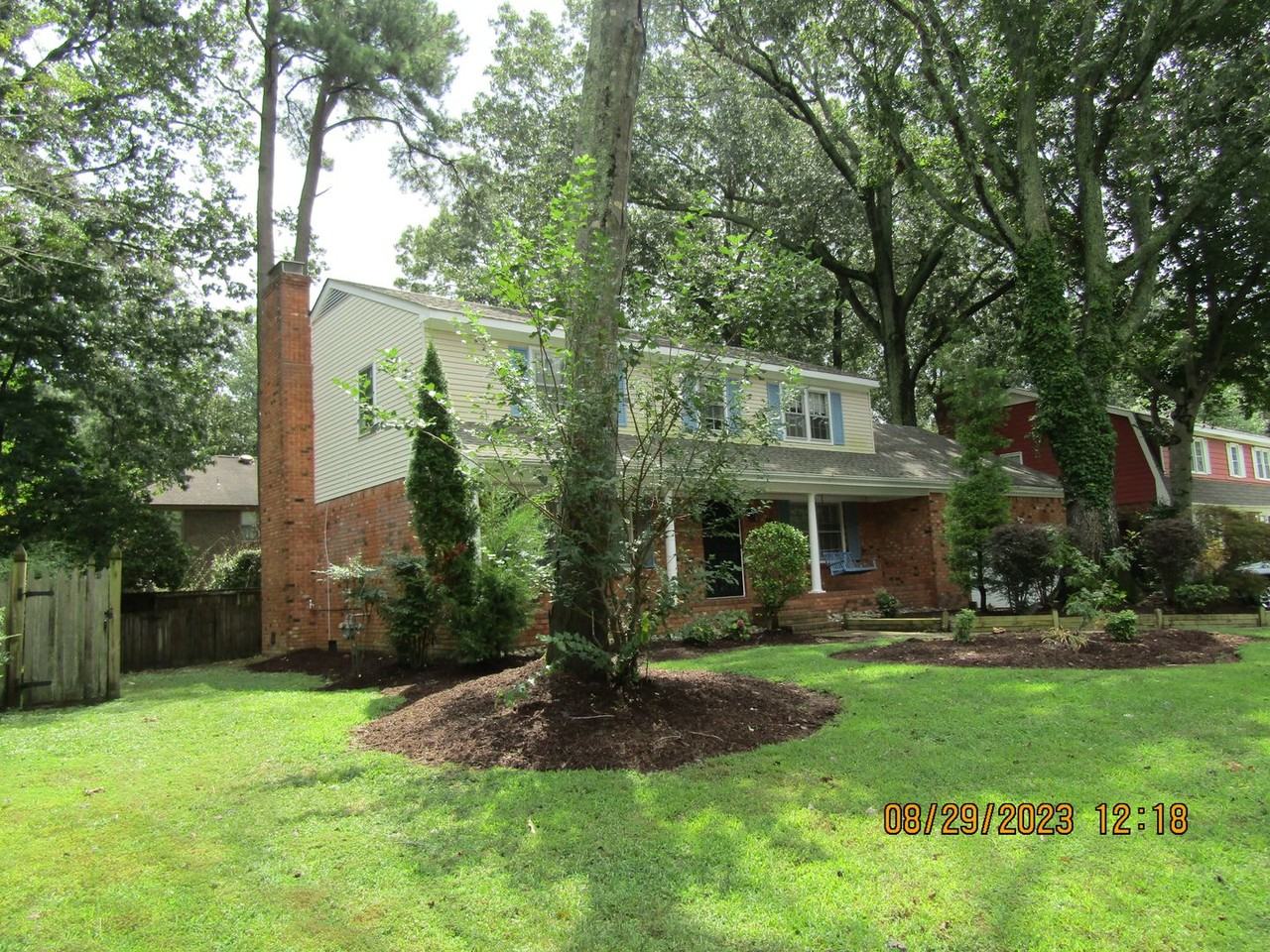948 Timberlake Dr - Photo 3 of 21