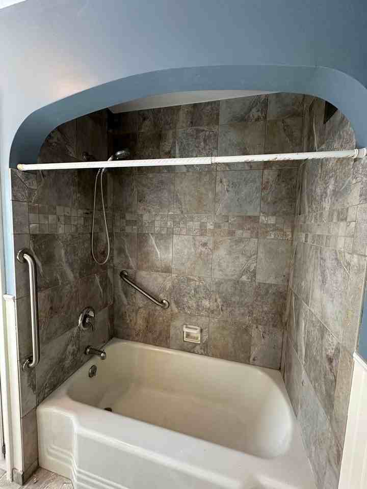 1323 Hoyt St - Photo 6 of 15