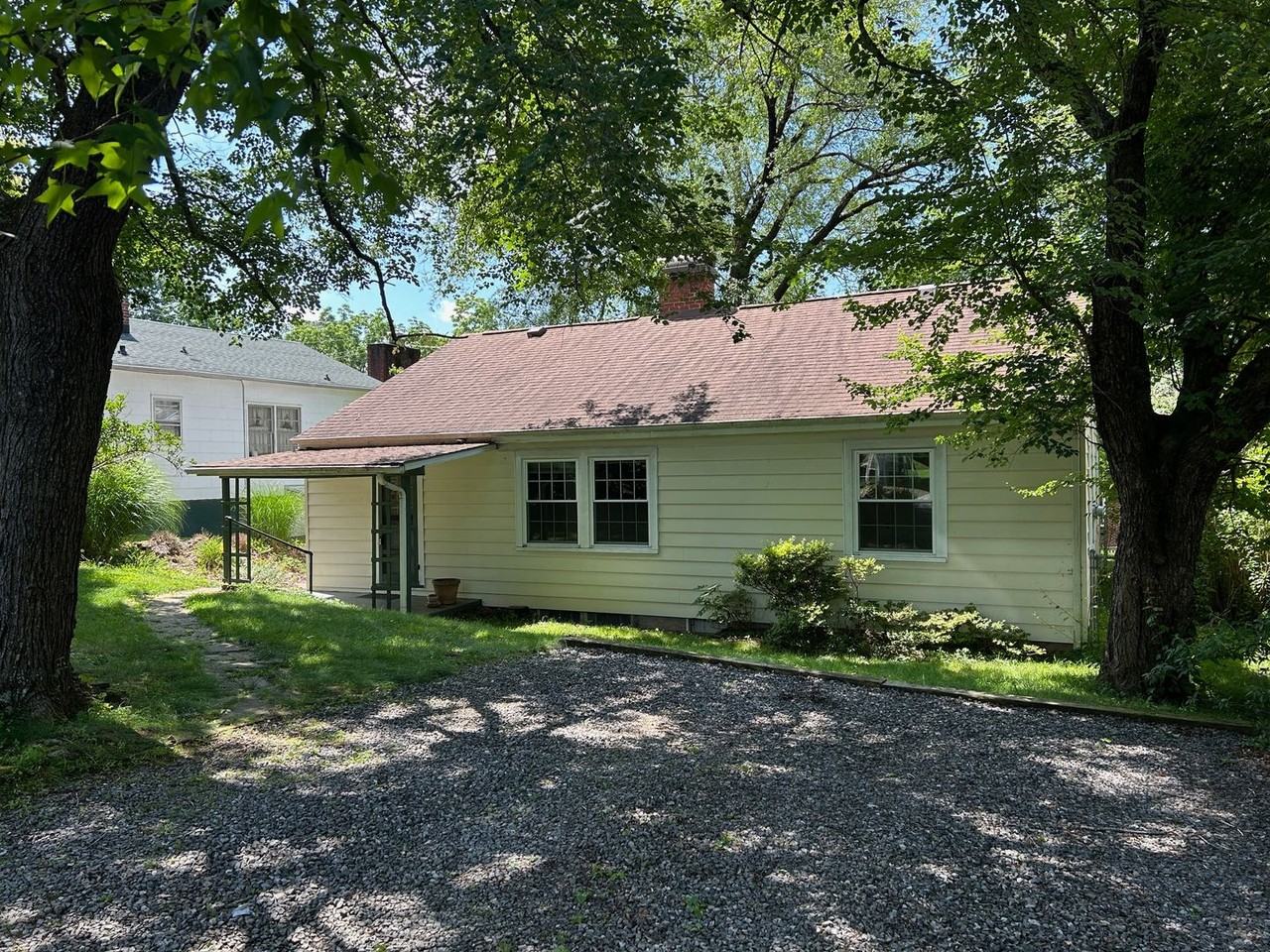 38 Ottari Rd - Photo 3 of 28