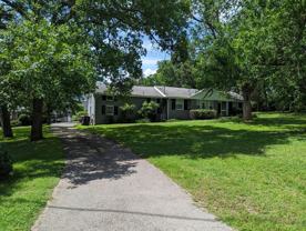 725 Adkisson Ln - Photo 1 of 1