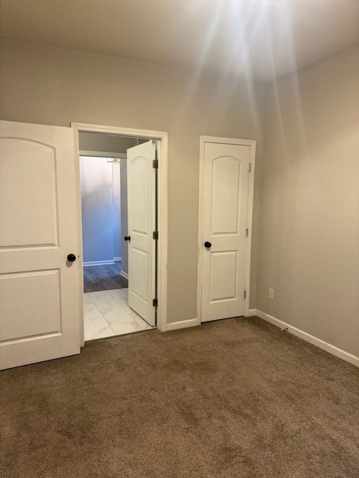 107 Woodside Cir #B - Photo 2 of 22