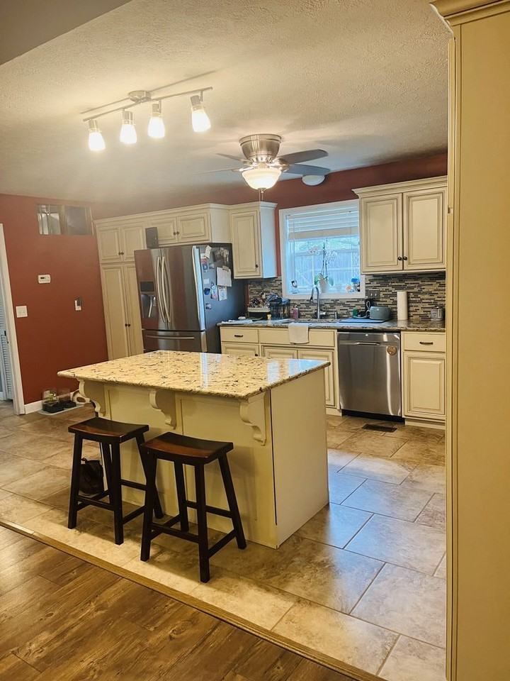 14255 Camden Ln - Photo 6 of 20