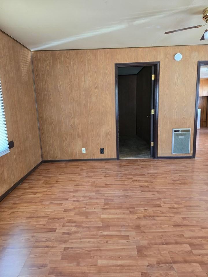 2751 Dayton St - Photo 2 of 17