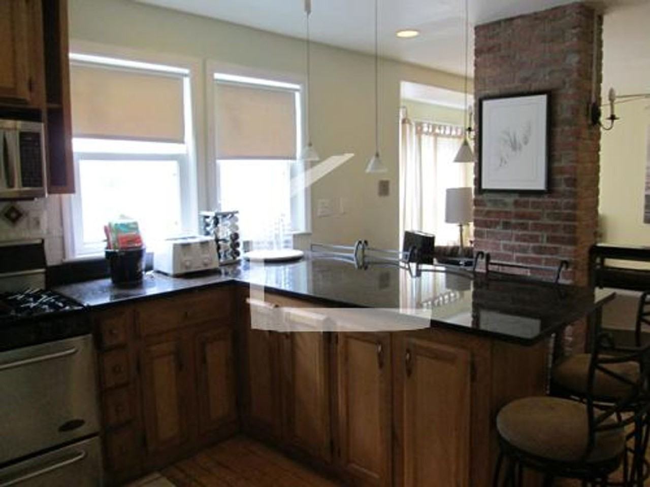 17 Holman Street - Photo 5 of 34