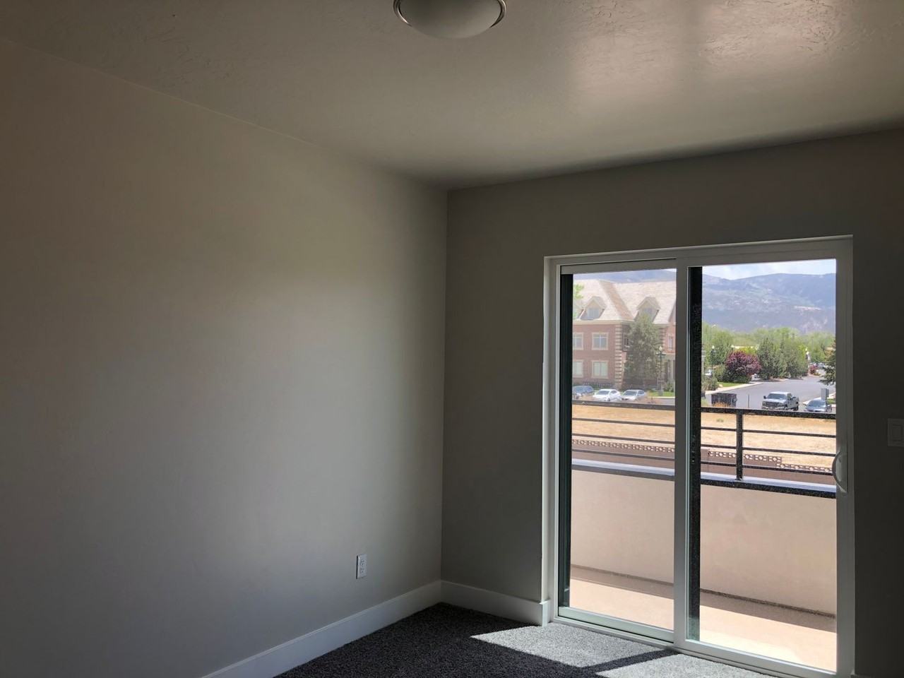 287 W 1425 N #4 - Photo 5 of 14