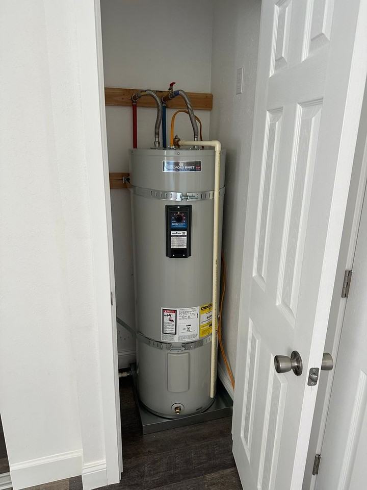 1261 2nd Ave - Photo 3 of 14