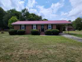 102 Loispaul Cir - Photo 1 of 1