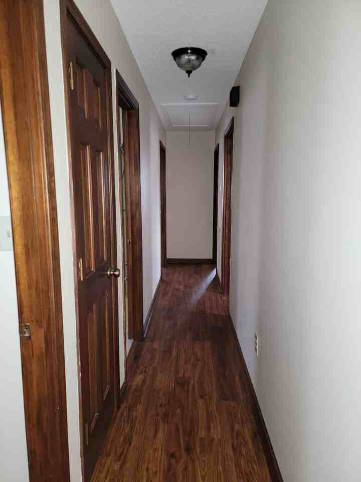 1275 Cleckley Boulevard - Photo 4 of 17