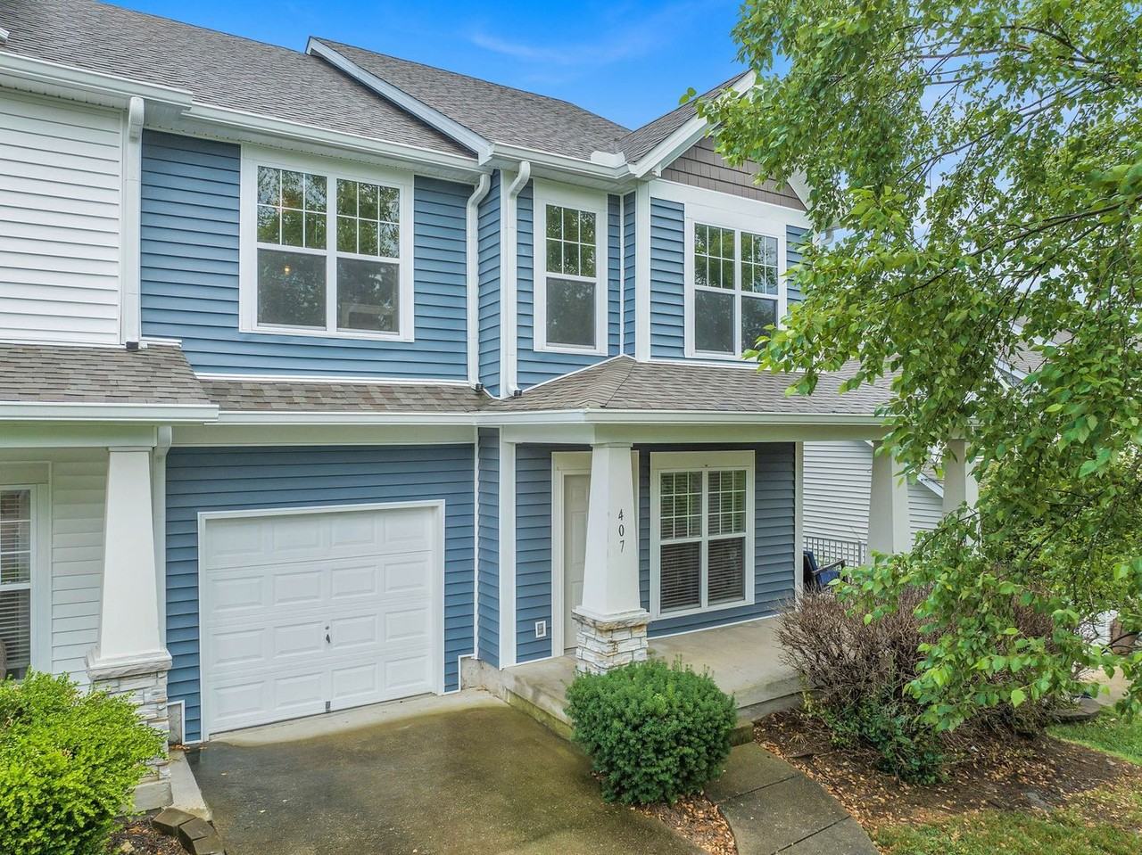 407 Normandy Cir - Photo 6 of 50