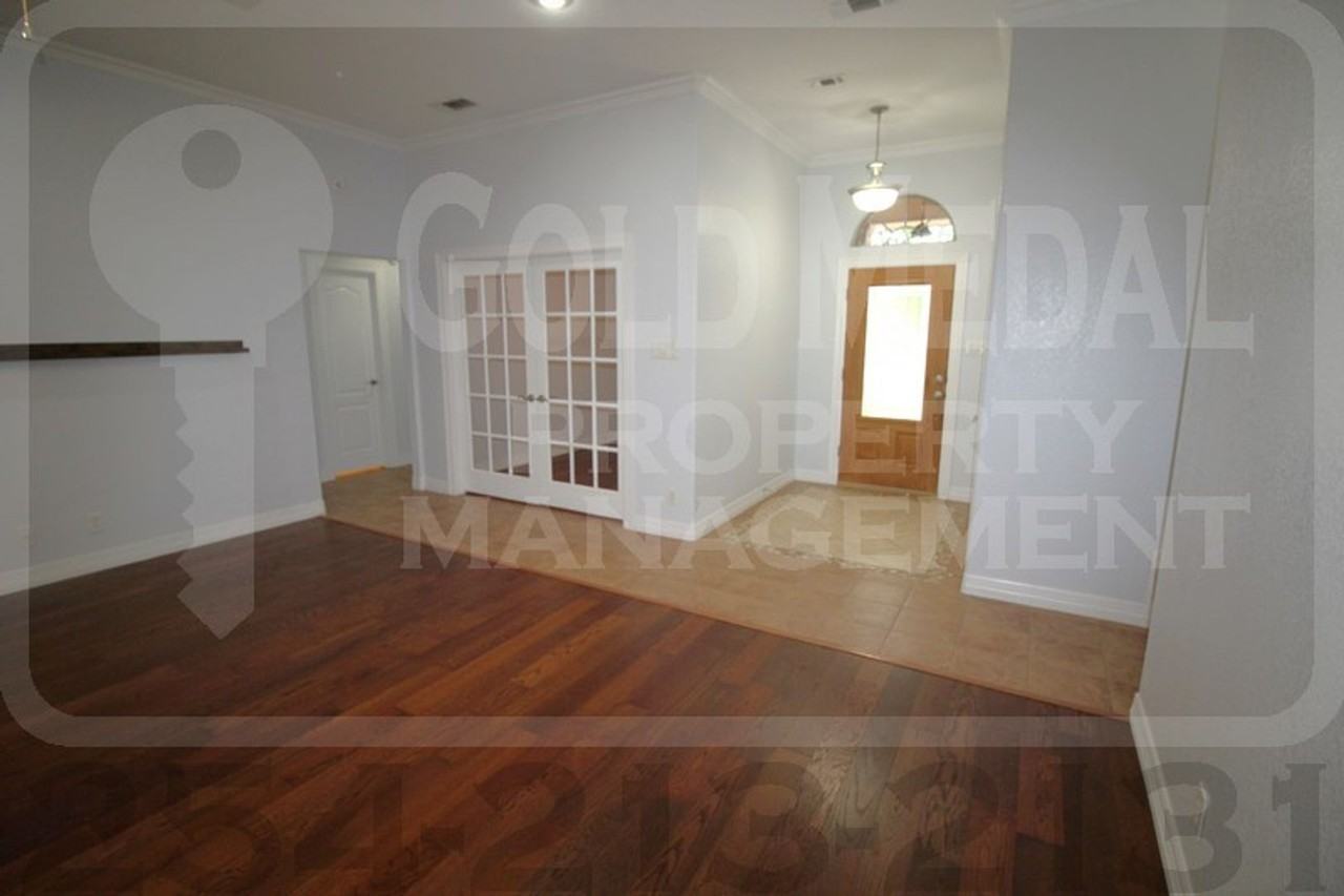 1502 Loblolly Dr - Photo 5 of 50