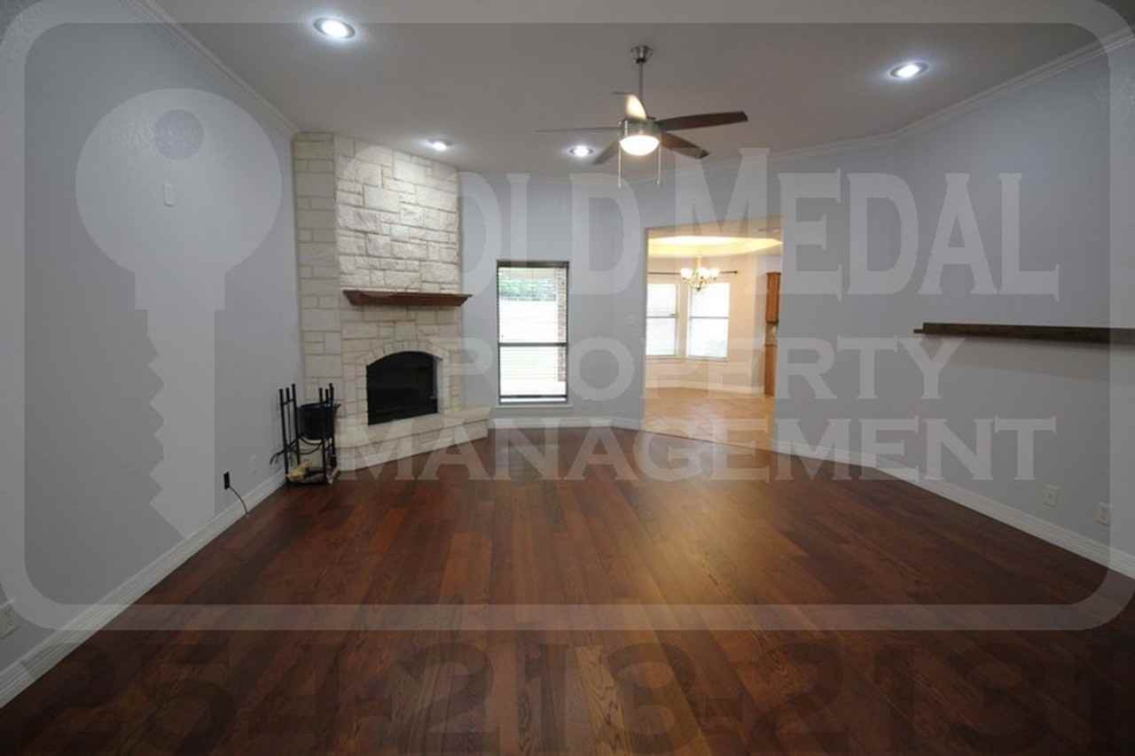 1502 Loblolly Dr - Photo 6 of 50