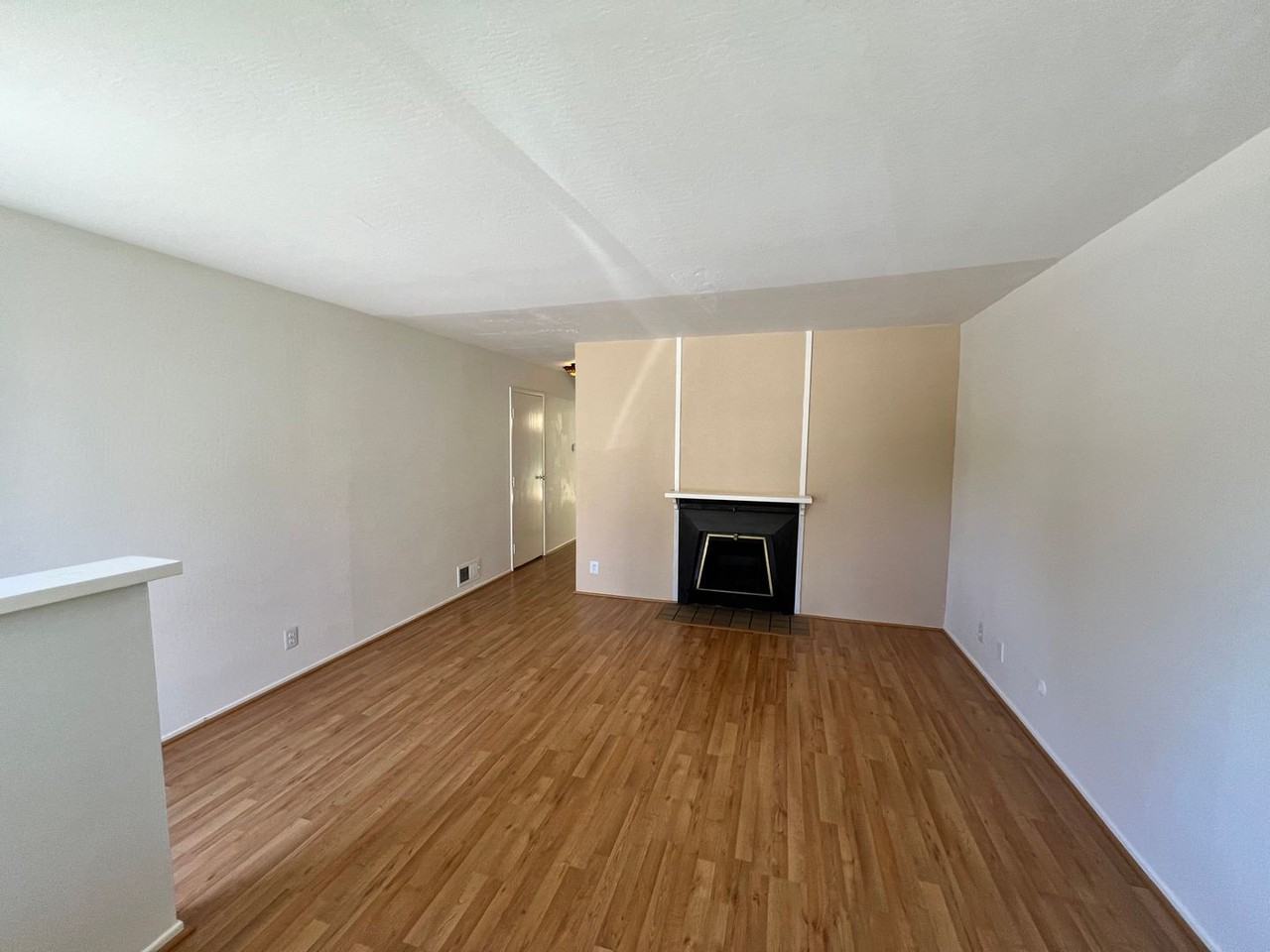 19 Mariner Green Dr - Photo 2 of 16