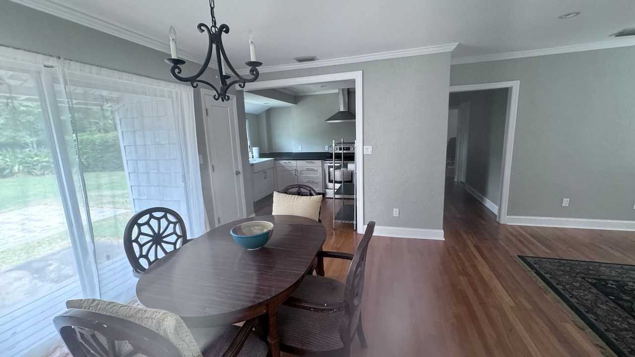 2723 Linwood Pl - Photo 2 of 15