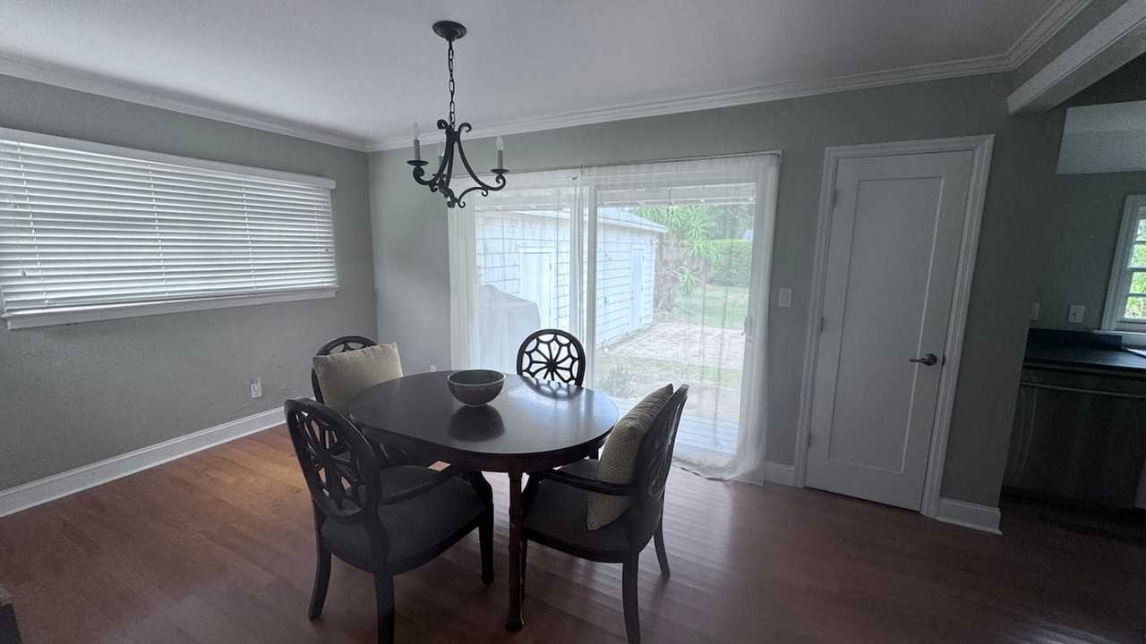 2723 Linwood Pl - Photo 3 of 15