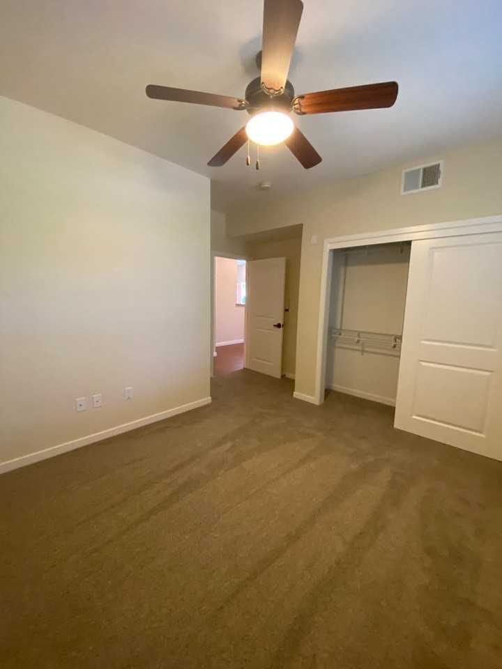 H Street Apartments - Photo 7 of 33