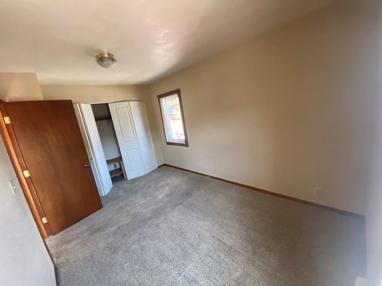 1669 Mill St - Photo 5 of 12