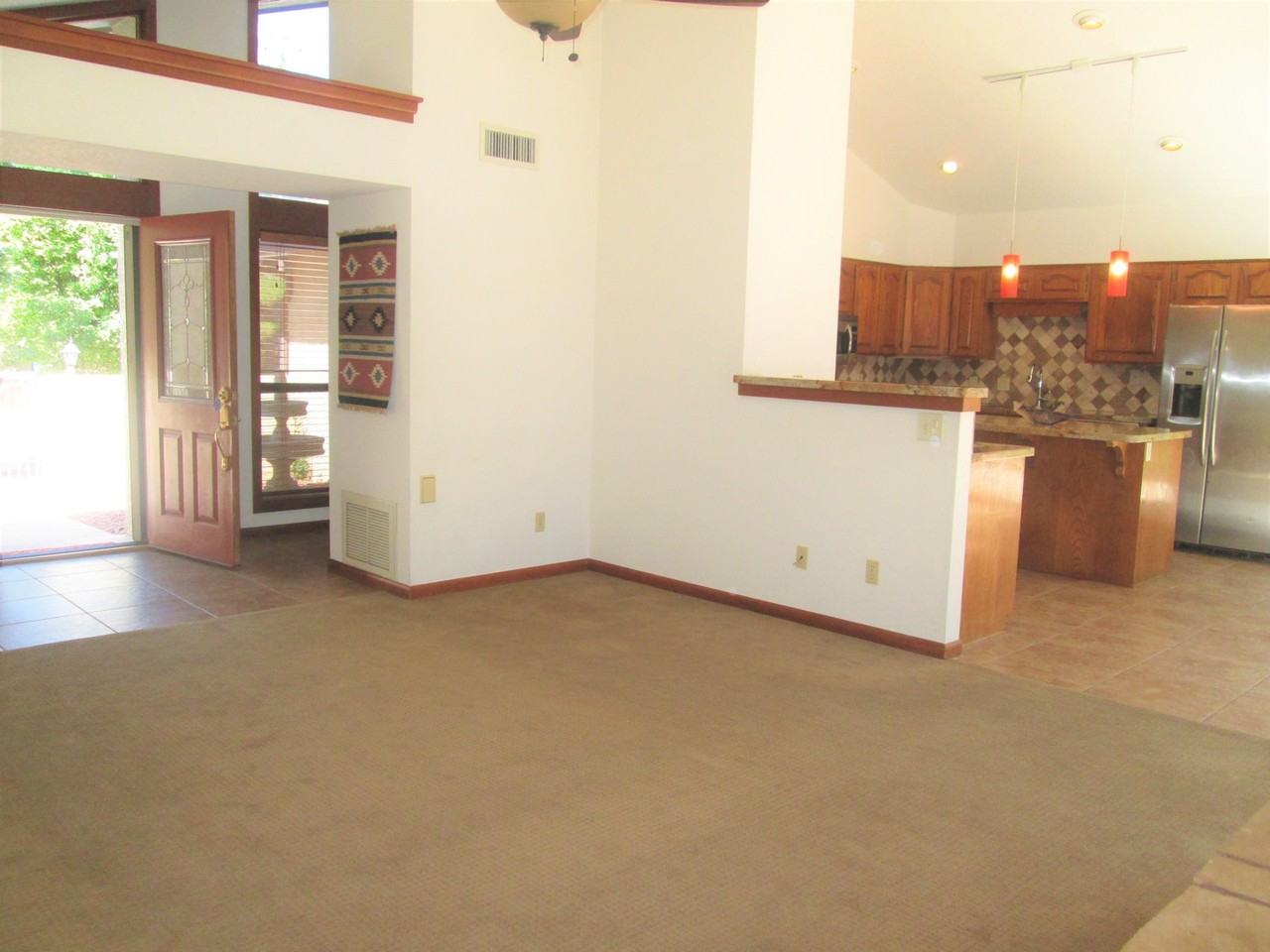 225 Kaibab Way - Photo 4 of 18