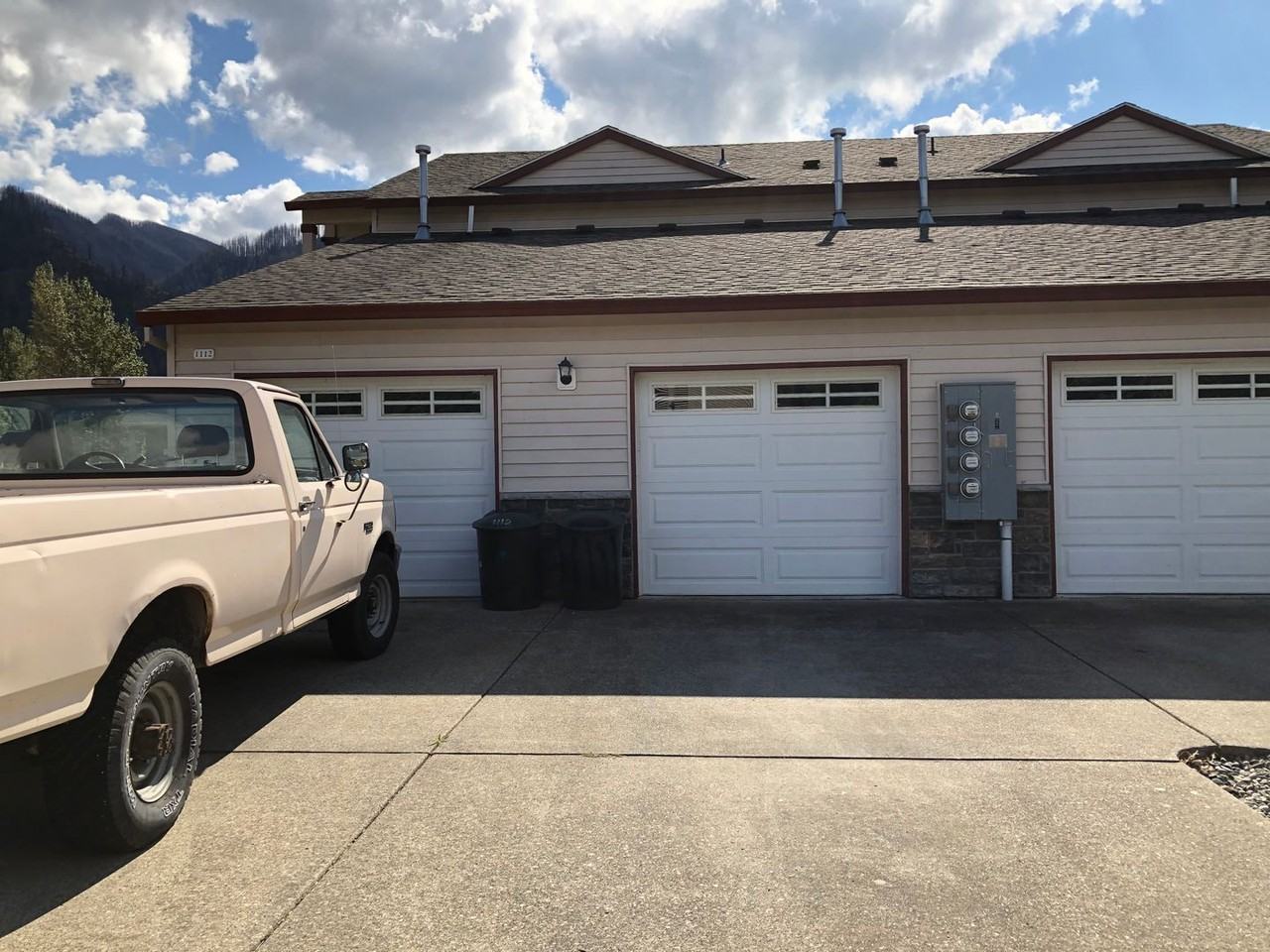 1112 Wacomac St - Photo 2 of 6