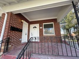 featured image of 2943 Porter Ave