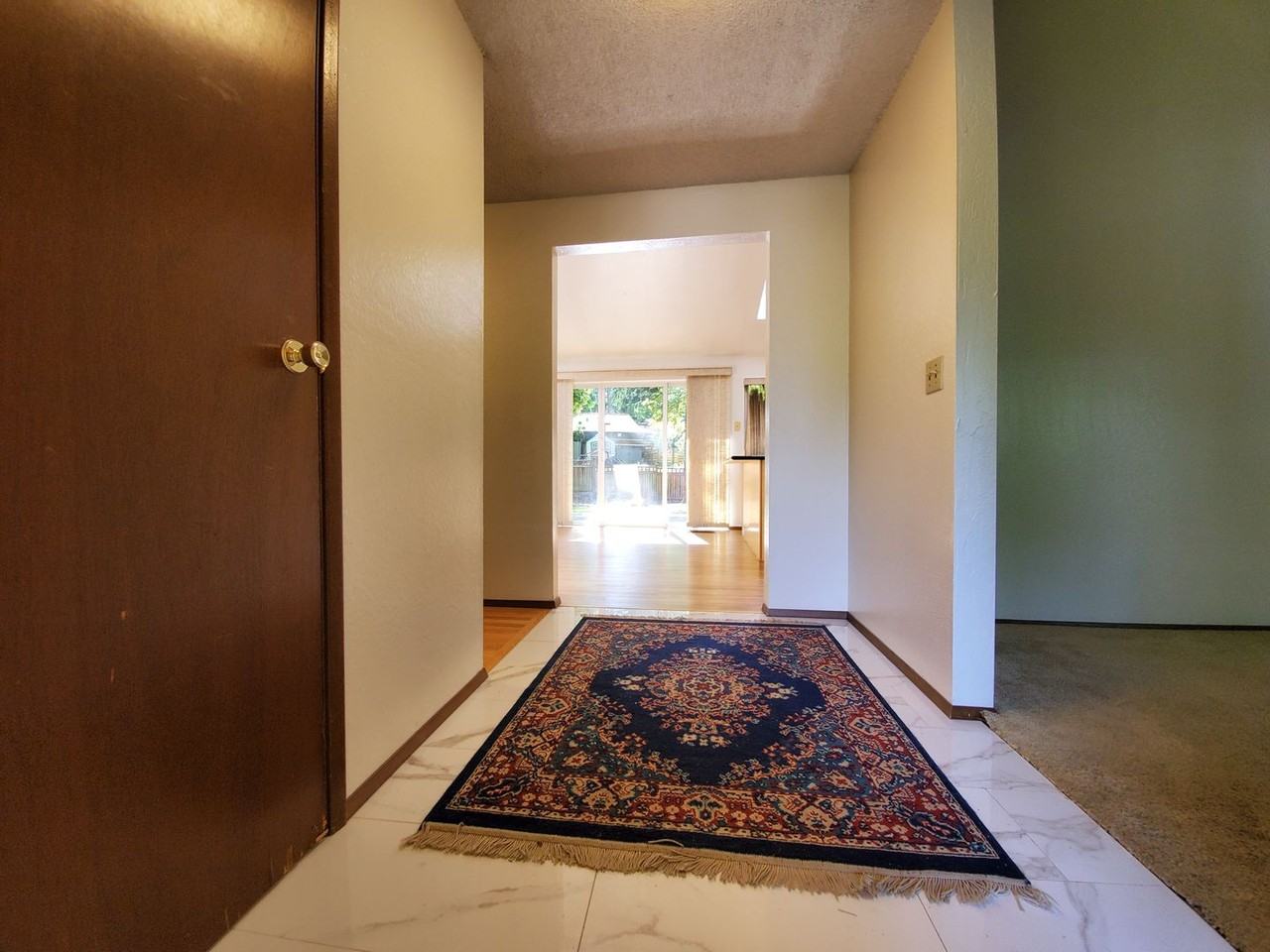 2811 182nd Ave Ne - Photo 2 of 24