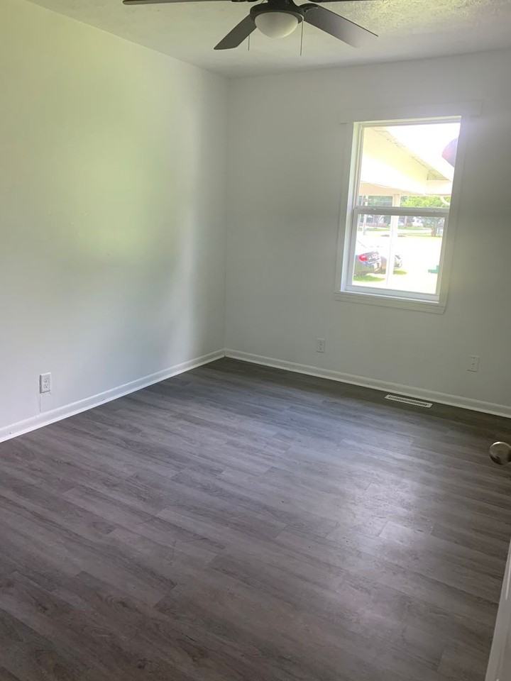 2712 W Nichols St - Photo 5 of 6