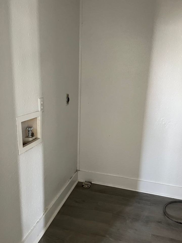 1703 N Sherman Ave #A - Photo 3 of 9