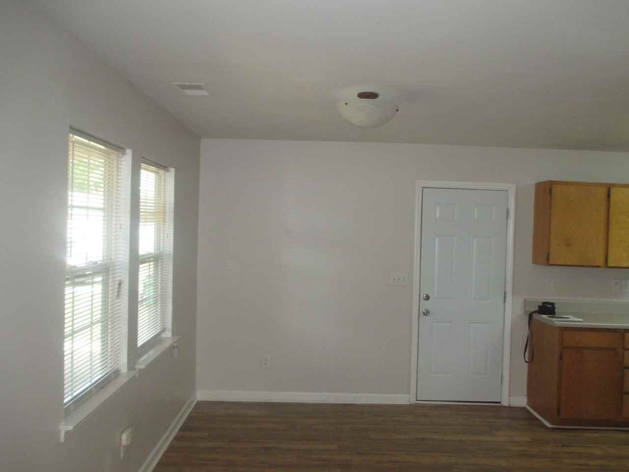 2315 Deherradora Ave - Photo 3 of 40