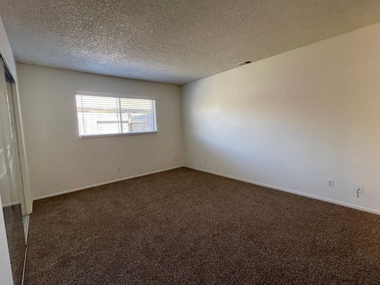 918 N N Pl - Photo 4 of 11