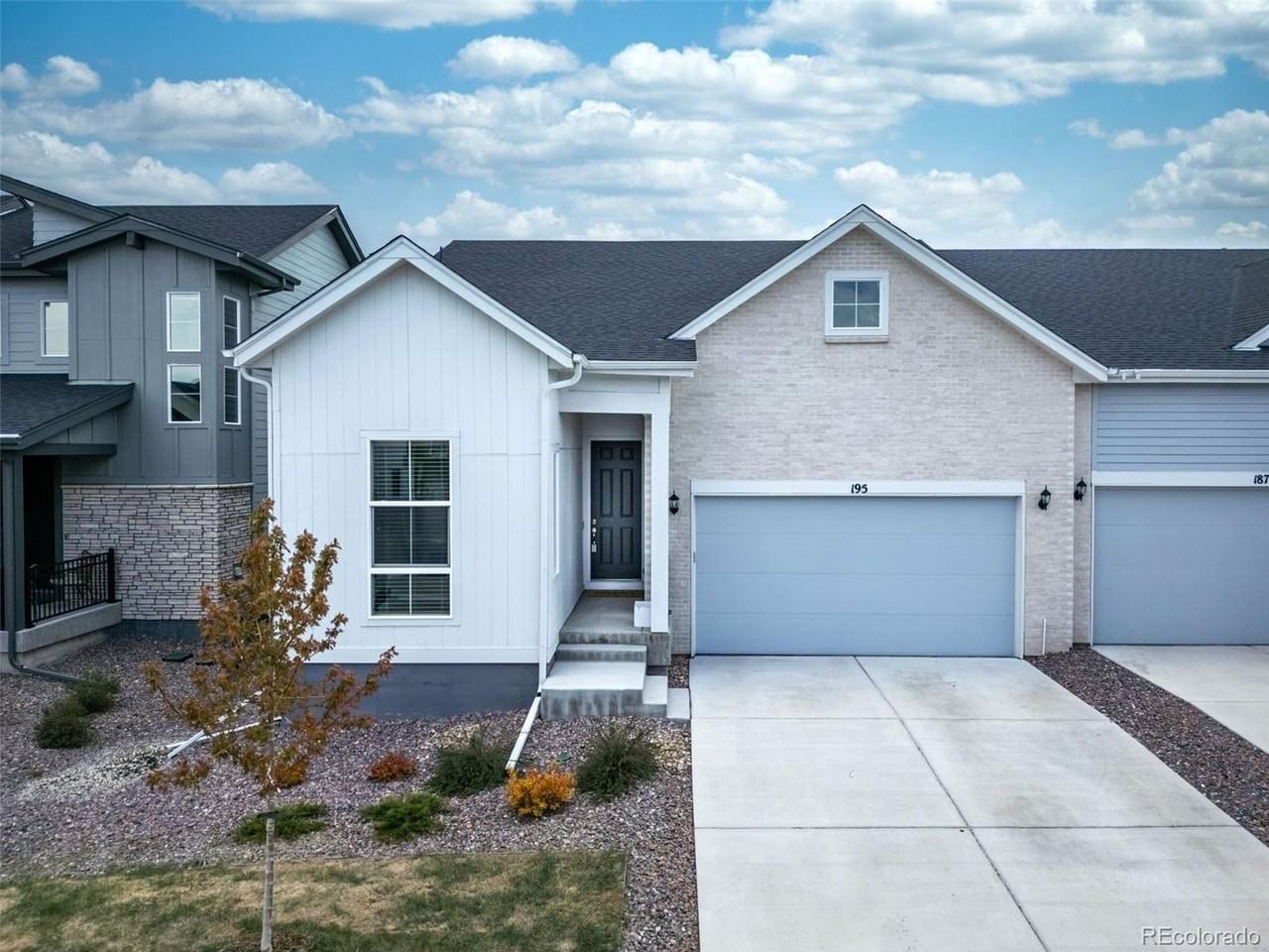 195 Silver Rock Trl - Photo 2 of 27