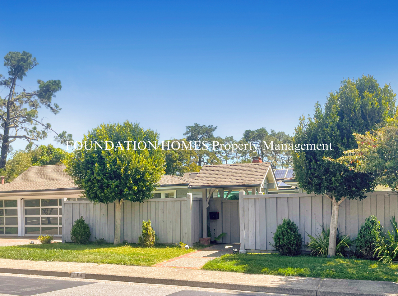 174 Trinidad Dr - Photo 3 of 11