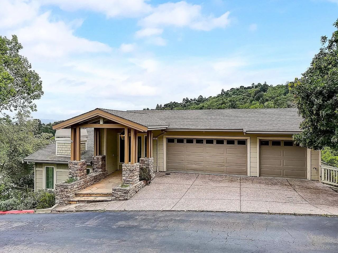 43 Baywood Ter - Photo 3 of 50