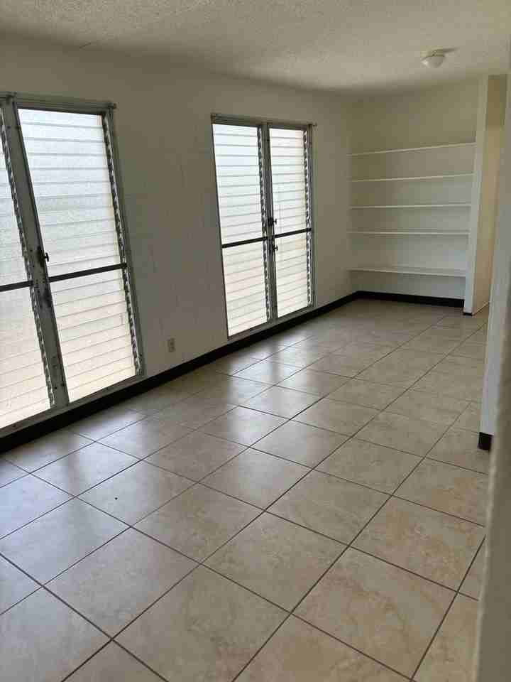 *OAHU9357 - Photo 2 of 8