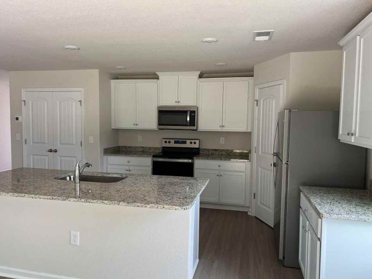 6020 Lowe Ln - Photo 2 of 6