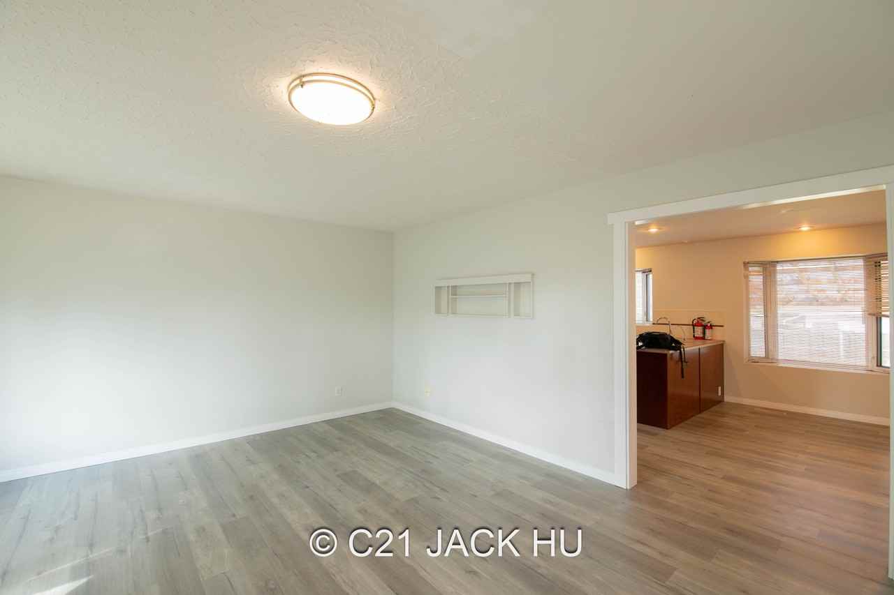 9505 161 Street Northwest - Photo 3 of 20
