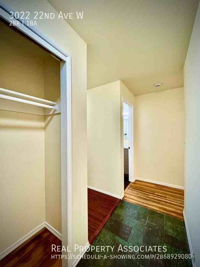 3022 22nd Ave W #3022 - Photo 3 of 20